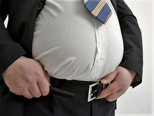 Ít vận động, béo phì: mỡ thừa là “kẻ thù” của testosterone.