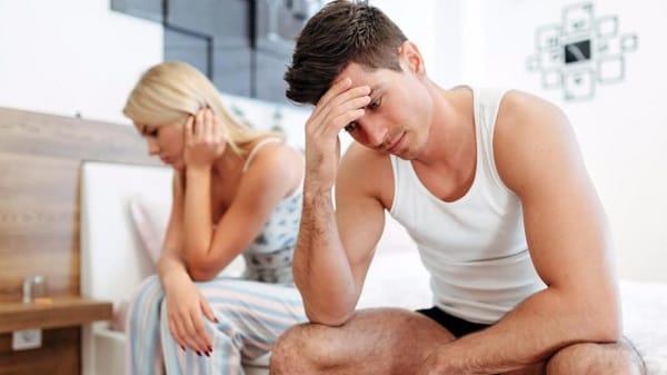 Quan hệ ít có bị yếu sinh lý không?