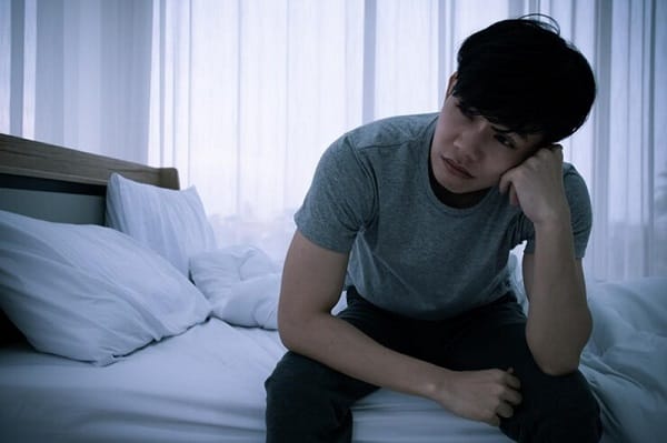 Xuất tinh ngược là gì?
